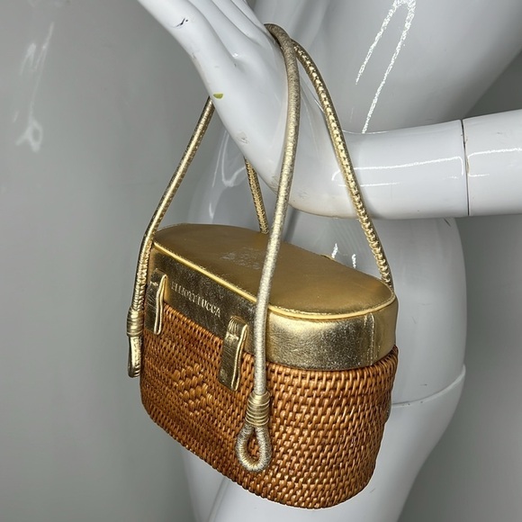 Elliot Lucca Tightly Woven Straw and Gold Leather Small Structured Basket Bag - Picture 4 of 10